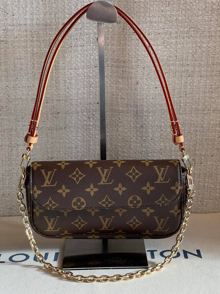 100% Original Louis Vuitton IVY wallet on chain bag M81911